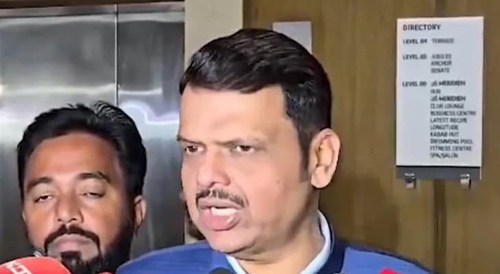 নাগপুরে গেলেন মহারাষ্ট্রের মুখ্যমন্ত্রী দেবেন্দ্র ফড়নবিশ