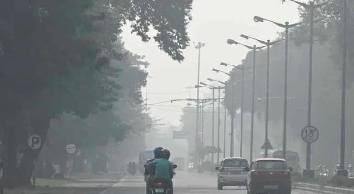 বড়দিনের আগে জবুথবু কলকাতা, তাপমাত্রা নামল ১৪ ডিগ্রির ঘরে