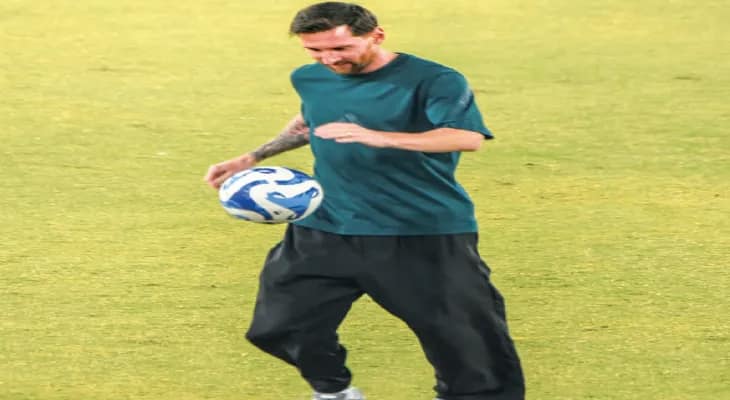 হায়দরাবাদে চেনা মেজাজে জাদুকর