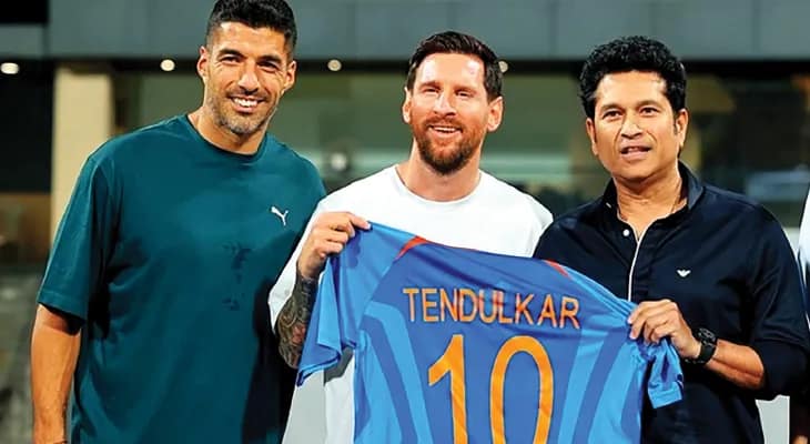লিও মেসিকে বিশ্বকাপজয়ের জার্সি উপহার দিলেন শচীন