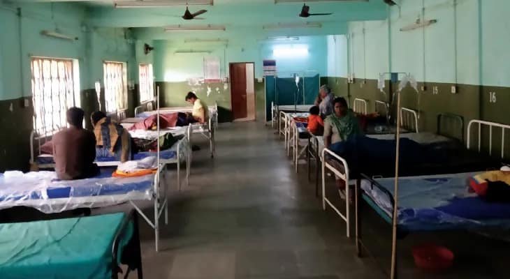 শয্যার অভাব, পুরুষ ওয়ার্ডে ঠাঁই মহিলাদের
