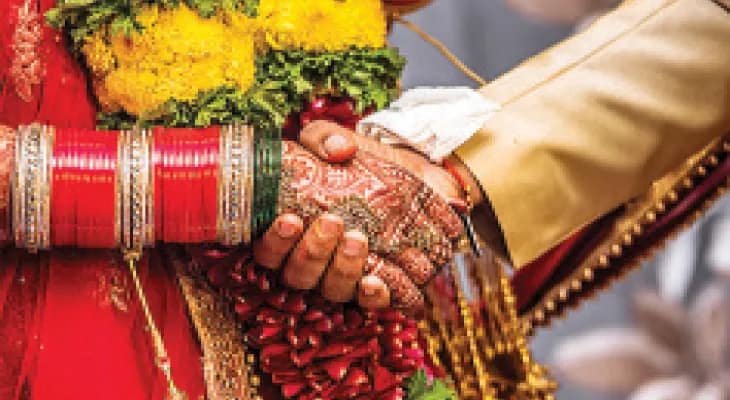 সুন্দরীদেরও বিয়ের প্রস্তাব! ফেরাতে না পেরে প্রতারিত একাধিক রাজ্যের যুবক