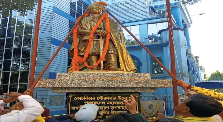 মহারাজার মূর্তি উন্মোচনেও তৃণমূলের গোষ্ঠীদ্বন্দ্ব প্রকট