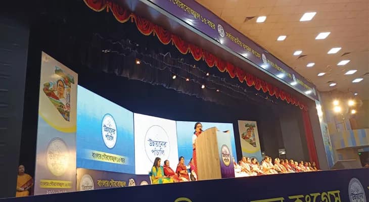 বছর ঘুরলেই রাজ্যে বিধানসভার ভোট, মহিলা ভোটব্যাংকের কথা মাথাতে রেখে আগামী একমাসের জন্য বিশেষ কর্মসূচি তৃণমূল কংগ্রেসের