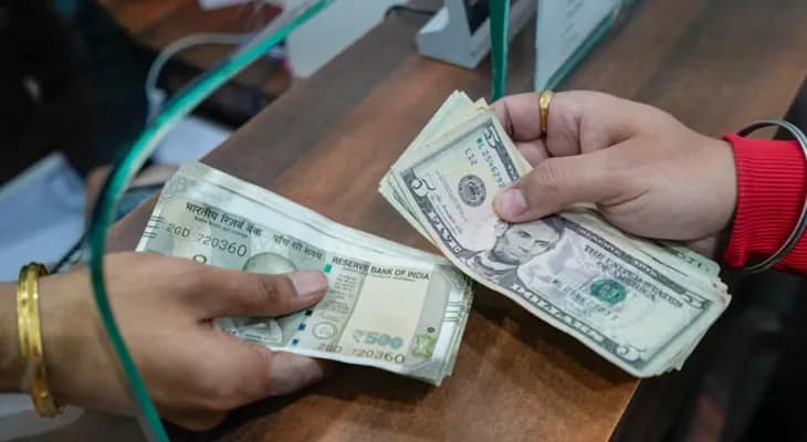 ৯১ পার! আরও তলানিতে টাকার দাম