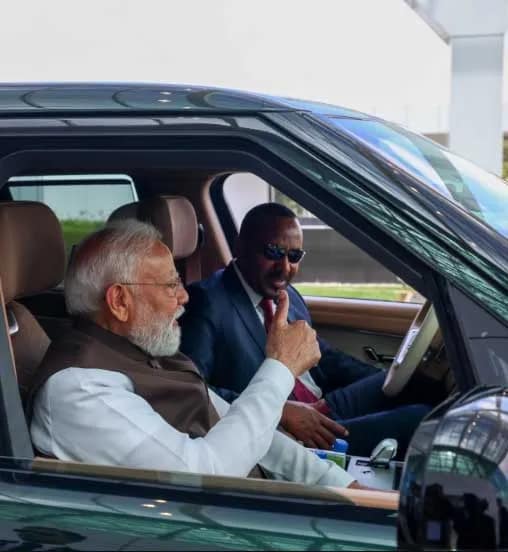 ইথিওপিয়া থেকে ওমানের উদ্দেশ্যে রওনা দিলেন প্রধানমন্ত্রী নরেন্দ্র মোদি
