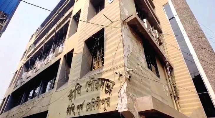 হোল্ডিং ট্যাক্স বৃদ্ধি, ব্যাহত পরিষেবা, কাঁথি পুরবোর্ডকে শোকজ রাজ্যের