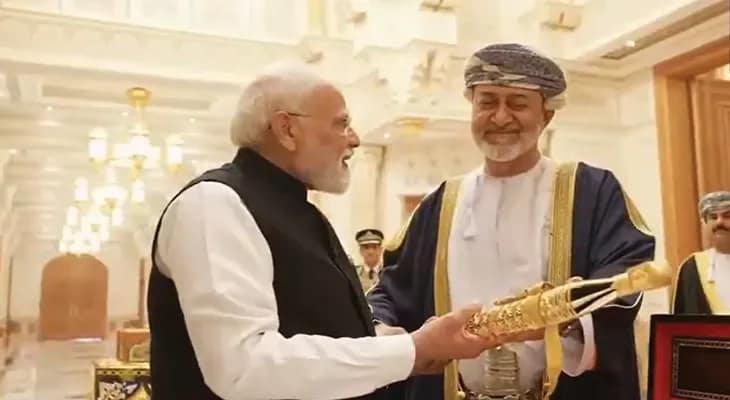 মাসকটে প্রধানমন্ত্রী নরেন্দ্র মোদিকে অর্ডার অফ ওমান দিয়ে ভূষিত করলেন সুলতান হাইথিয়াম বিন তারিক আল সৈয়দ