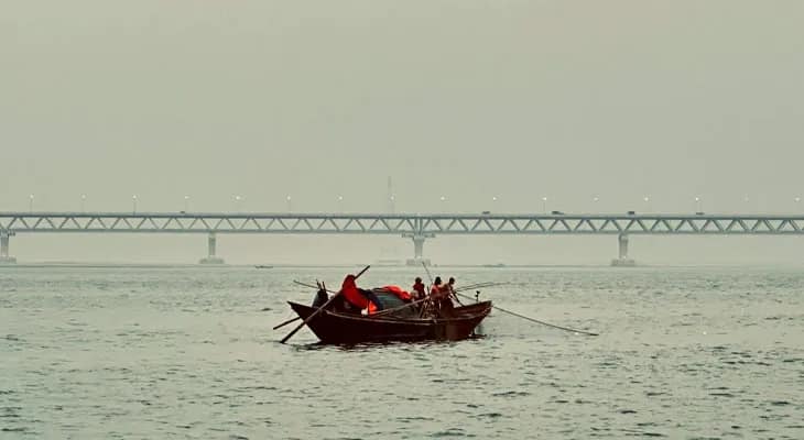 অশান্ত বাংলাদেশ, পদ্মায় না মৎস্যজীবীদের