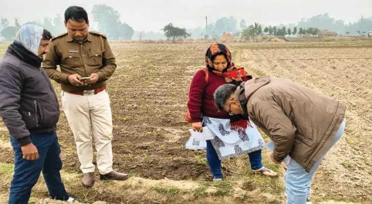 রহস্যময় সবুজাভ পাথর নিয়ে জিএসআইয়ের ম্যারাথন জিজ্ঞাসাবাদের মুখে পড়লেন কৃষক