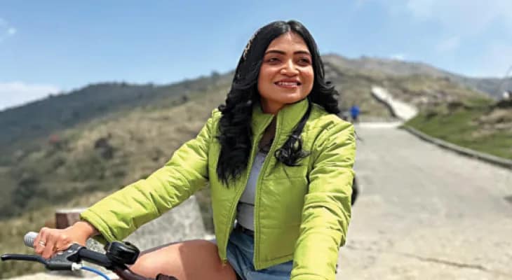 শীতের ছুটিতে কাঞ্চনজঙ্ঘার স্বাদ বড়পর্দায় নজর কাড়ছে দিনহাটার সম্রাজ্ঞীর ছবি
