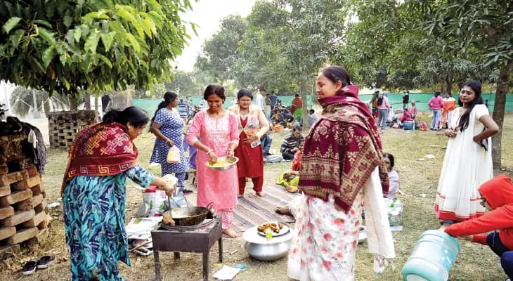 পারদ নামতেই নবগ্রামে কিরীটেশ্বরীর পুজো দিতে ভক্তের ঢল, উৎসাহ তুঙ্গে