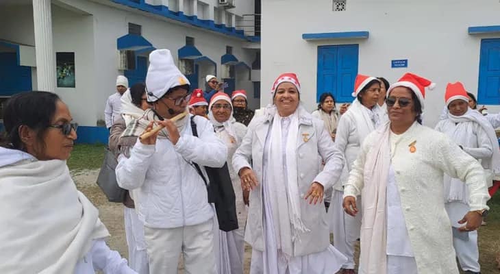 বড়দিনে উৎসবে মেতেছে উত্তরবঙ্গ
