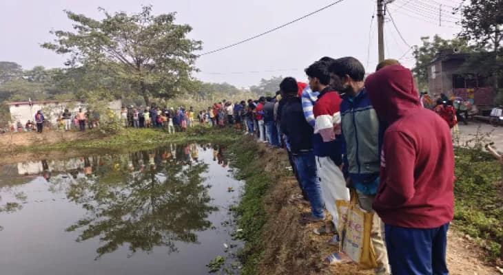 পুকুরে মা ও আড়াই বছরের মেয়ের দেহ উদ্ধার, দুবরাজপুরে দু’দিন ধরে নিখোঁজ, স্বামী কর্মসূত্রে চেন্নাইয়ে, তদন্তে পুলিশ