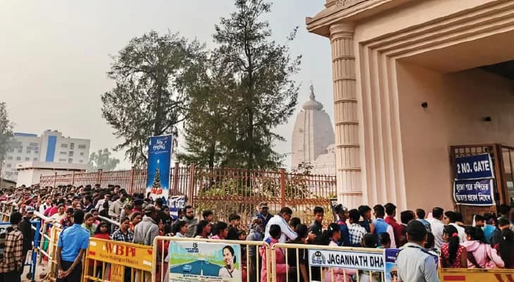 বড়দিনে দীঘায় রেকর্ড ভিড়, পিকনিক ও পুজো দেওয়ার ধুম, এই প্রথম উপরি পাওনা জগন্নাথ মন্দির