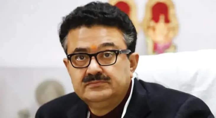 প্রধানমন্ত্রী ঘনিষ্ঠ প্রসারভারতীর সদ্য প্রাক্তন চেয়ারম্যানের বিরুদ্ধে ১২২ কোটির দুর্নীতির অভিযোগ