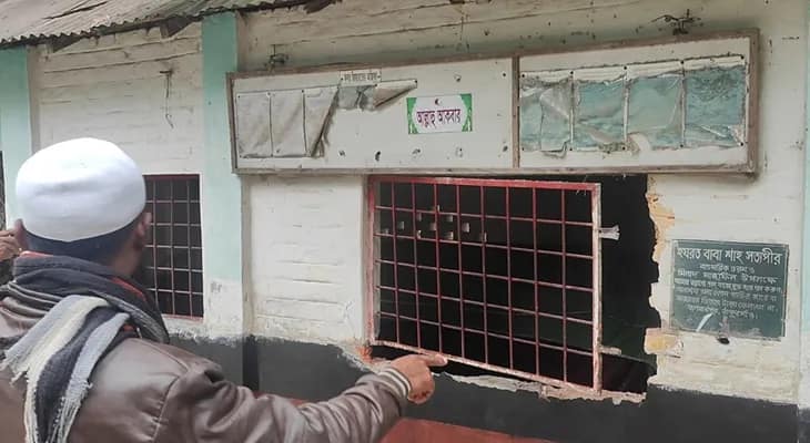 বাংলাদেশের ঠাকুরগাঁওয়ে মাজার ভাঙচুর, এলাকায় উত্তেজনা
