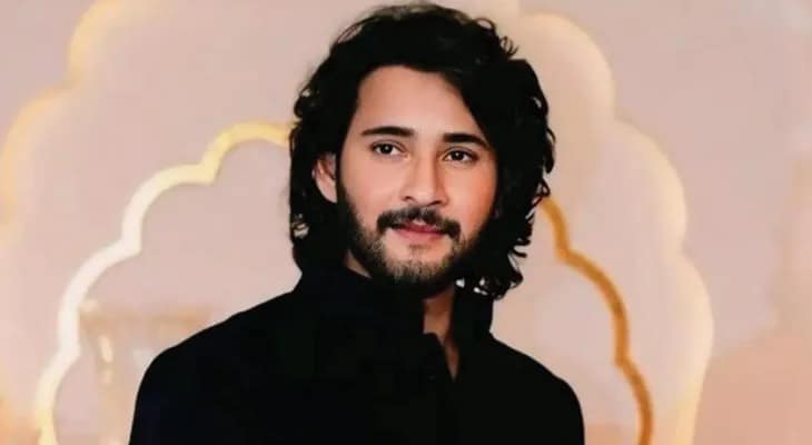 পাঁচ ভূমিকায়