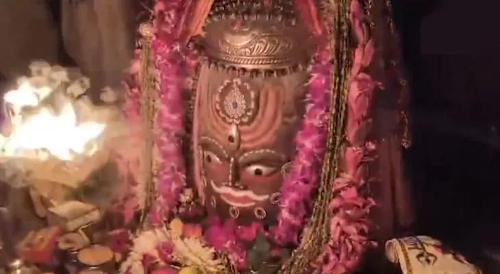 উজ্জয়িনীর মহাকাল মন্দিরে চলছে দর্শন-আরতি