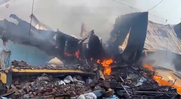 মধ্যপ্রদেশের ইন্দোরে চকোলেট তৈরির কারখানায় অগ্নিকাণ্ড, ঘটনাস্থলে দমকলের একাধিক ইঞ্জিন