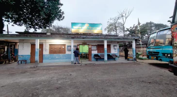 লাভ হচ্ছে না, বন্ধ এনবিএসটিসি’র ময়নাগুড়ি-ধাপরা রুটের পরিষেবা