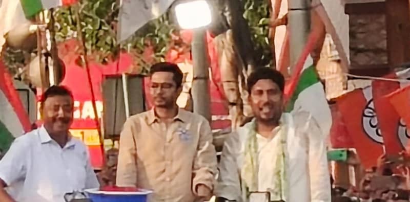 ইছাপুরে ভোটপ্রচারে অভিষেক বন্দ্যোপাধ্যায়