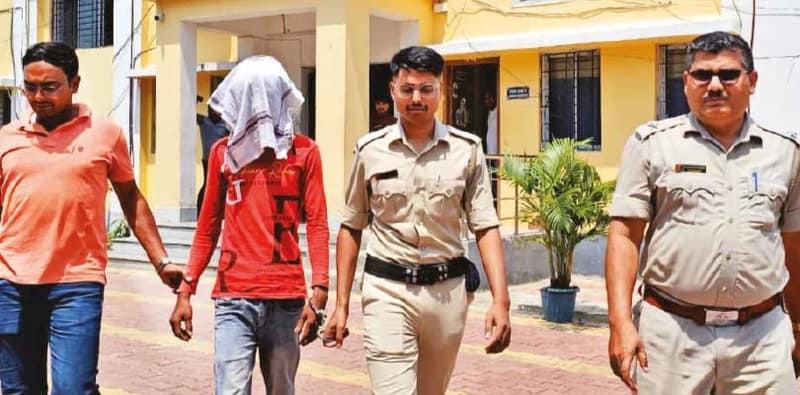 ডিপফেক ছবি বানিয়ে মহিলাদের ব্ল্যাকমেল, গ্রেপ্তার বিহারের যুবক