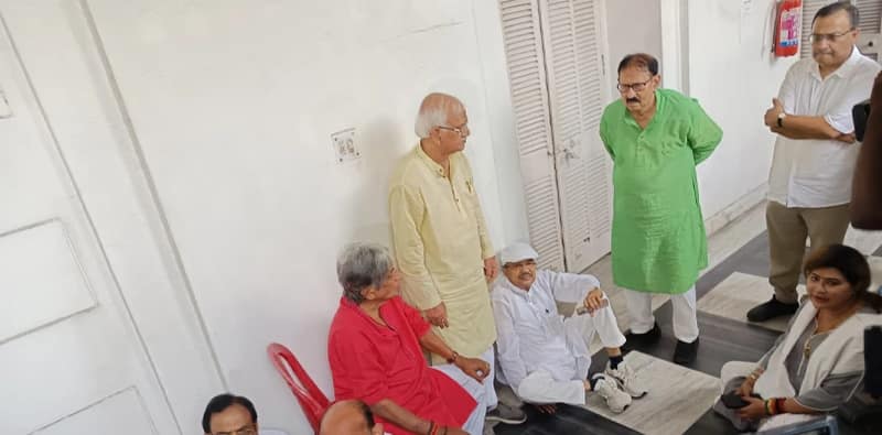 বিধানসভায় বিরোধী দলের ঘর তালাবদ্ধ রাখার অভিযোগ, অবস্থান বিক্ষোভ তৃণমূল বিধায়কদের