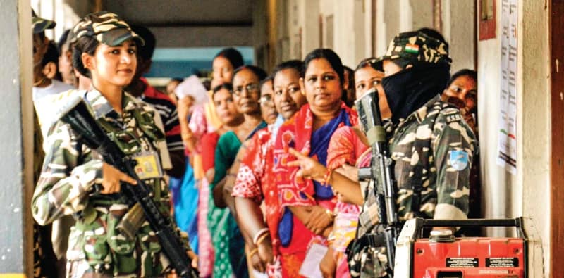 পরিবর্তনের বাংলায় প্রথম ভোট!
