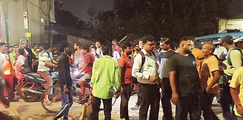 উত্তরপাড়ায় অটো ও টোটো স্ট্যান্ড উচ্ছেদ রেলের, বিকল্প না থাকায় দুর্ভোগ মানুষের