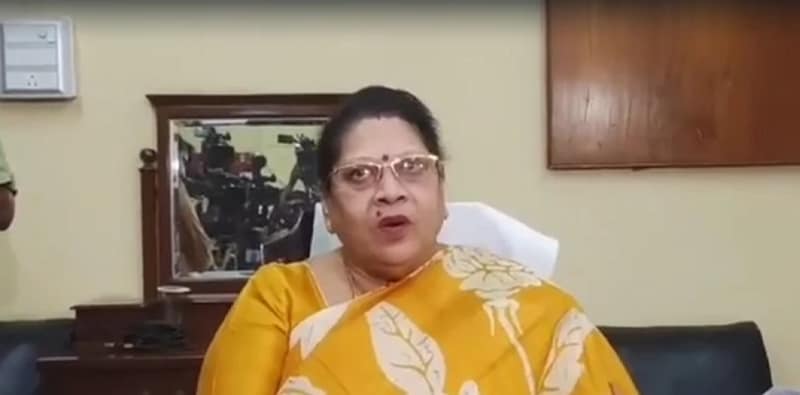 দলীয় পদ থেকে অপসারিত মালা