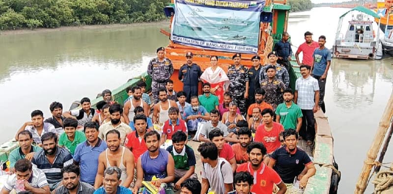 ট্রলারসহ দেশে ফিরলেন ভারতে আটক ৯১ বাংলাদেশি মৎস্যজীবী