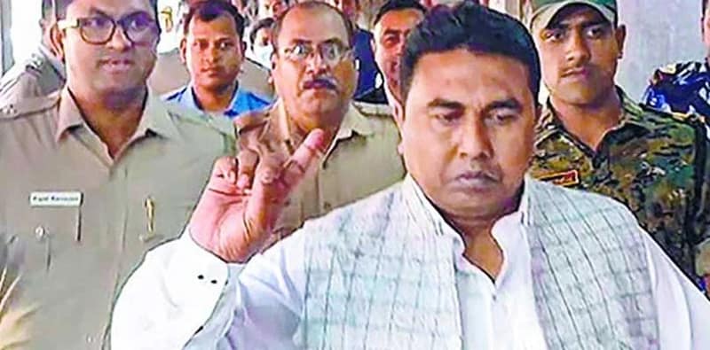 শাহজাহান ঘনিষ্ঠ দুষ্কৃতীদের গ্রেপ্তারির দাবি, বিক্ষোভ