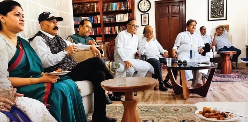 ভাঙন সংসদেও, ২২ বিদ্রোহী তৃণমূল এমপি বিজেপি জোটে