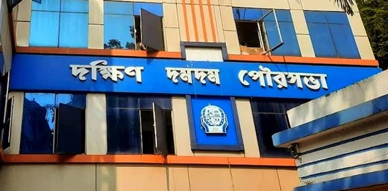 ব্যাঙের ছাতার মতো বেআইনি নির্মাণের অভিযোগ, আদৌ আসবে বুলডোজার? দক্ষিণ দমদমে জোর চর্চা