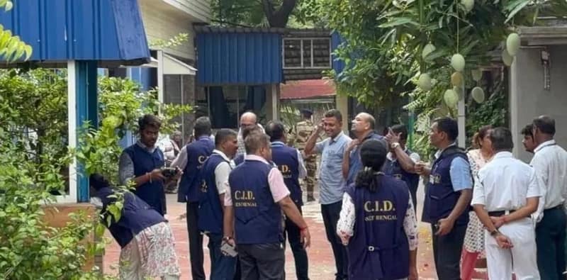 সই জাল কাণ্ড: মমতার কালীঘাটের বাড়িতে গেল সিআইডি
