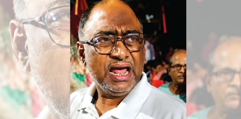 বাড়ির সামনেই ঘেরাও উত্তর হাওড়ার  প্রাক্তন বিধায়ক, বিক্ষোভের মুখে কান্না