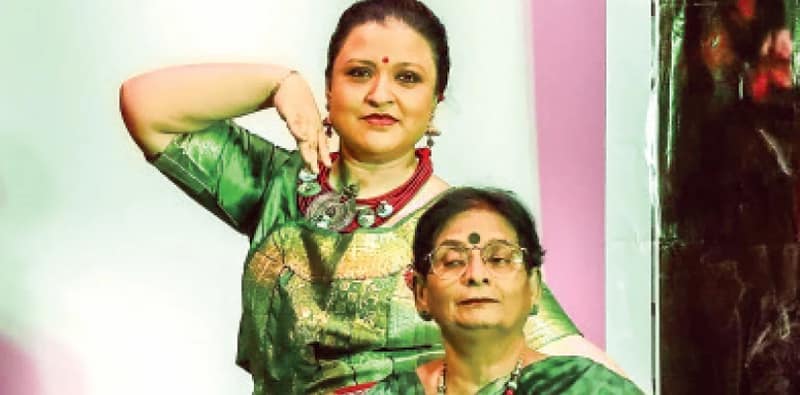পরিবেশনায় লাবণ্য