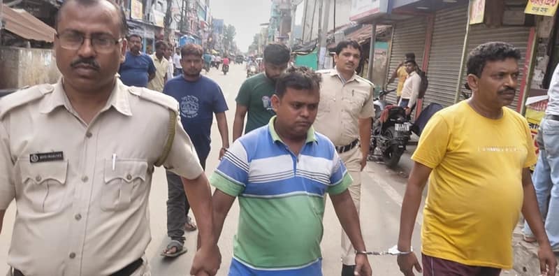 পাপিয়া অধিকারীকে হেনস্তার ঘটনায় গ্রেপ্তার ৩ অভিযুক্ত