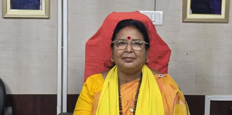 রাজ্যের নারী ও শিশু কল্যাণ এবং সমাজ কল্যান দপ্তরের মন্ত্রী হিসেবে কার্যভার গ্রহণ করলেন তুফানগঞ্জের বিজেপি বিধায়ক মালতী রাভা রায়