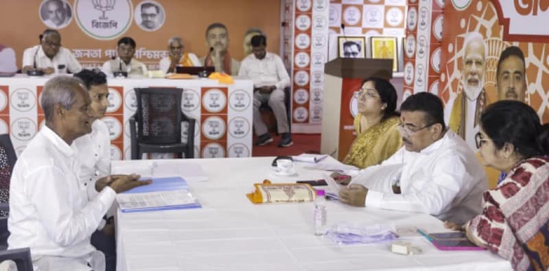 বিজেপিকে সমর্থন বলেই ‘অপহরণ’? হদিশ নেই ৭ মাস, উপযুক্ত তদন্ত চেয়ে জনতার দরবারে পরিবার