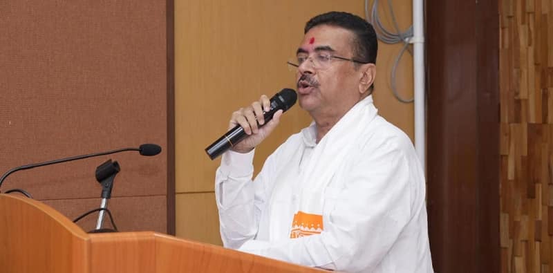 সরকারের ‘মর্যাদার কথা’ মাথায় রেখে কাজ করতে হবে, নবনিযুক্ত মন্ত্রীদের বার্তা শুভেন্দুর