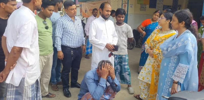 ইটাহারে স্কুল যাওয়ার পথে ডাম্পারের ধাক্কায় মৃত্যু ছাত্রীর