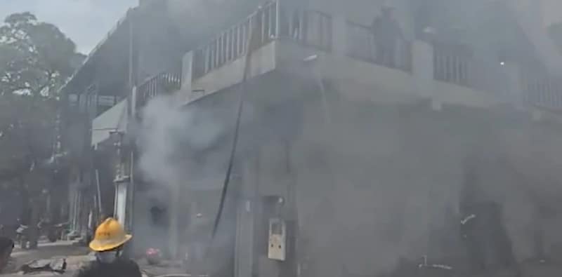 আমেদাবাদের ইসানপুরে একটি নেলপলিশ তৈরির কারখানায় ভয়াবহ অগ্নিকাণ্ড