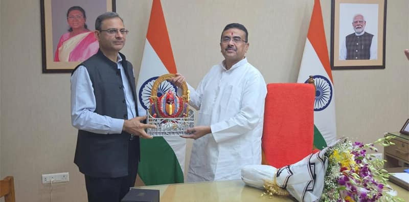 আরবিআই- এর গভর্নর সঞ্জয় মালহোত্রার সঙ্গে নবান্নে বৈঠক মুখ্যমন্ত্রীর