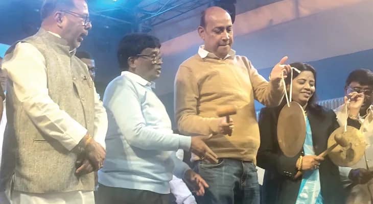 শুক্রবার উলুবেড়িয়া বইমেলার উদ্বোধন করলেন রাজ্যের মন্ত্রী পুলক রায়