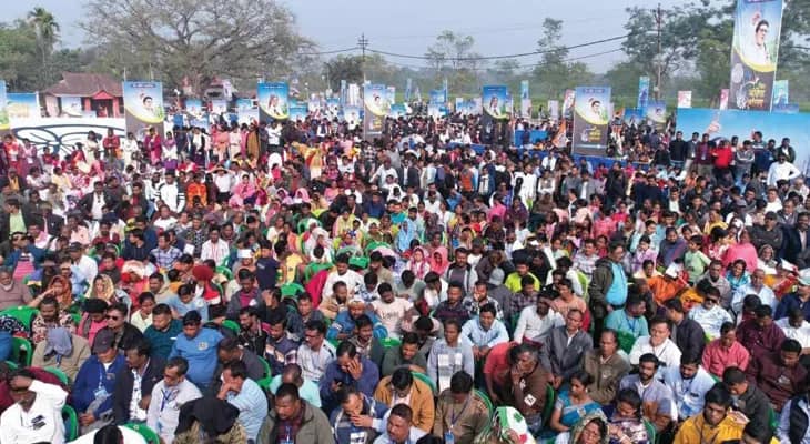 আলিপুরদুয়ারে অভিষেক বন্দ্যোপাধ্যায়ের সভায় চা শ্রমিকদের উপচে পড়া ভিড়