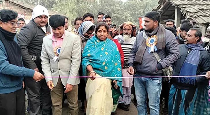 মুর্শিদাবাদ-জিয়াগঞ্জ ব্লকে ৩কিমি ঢালাই রাস্তার কাজের শিলান্যাস
