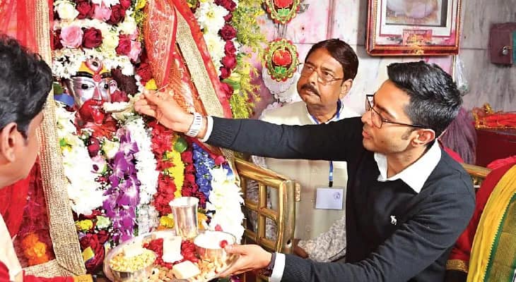 ভোটে আড়াইশো আসনে জয়ের  ‘টার্গেট’ বেঁধে দিলেন অভিষেক