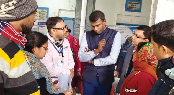 দক্ষিণ ২৪ পরগনা: শুনানি কেন্দ্রে বিশেষ পর্যবেক্ষকের পরিদর্শন নির্বিঘ্নে, দিলেন পরামর্শও